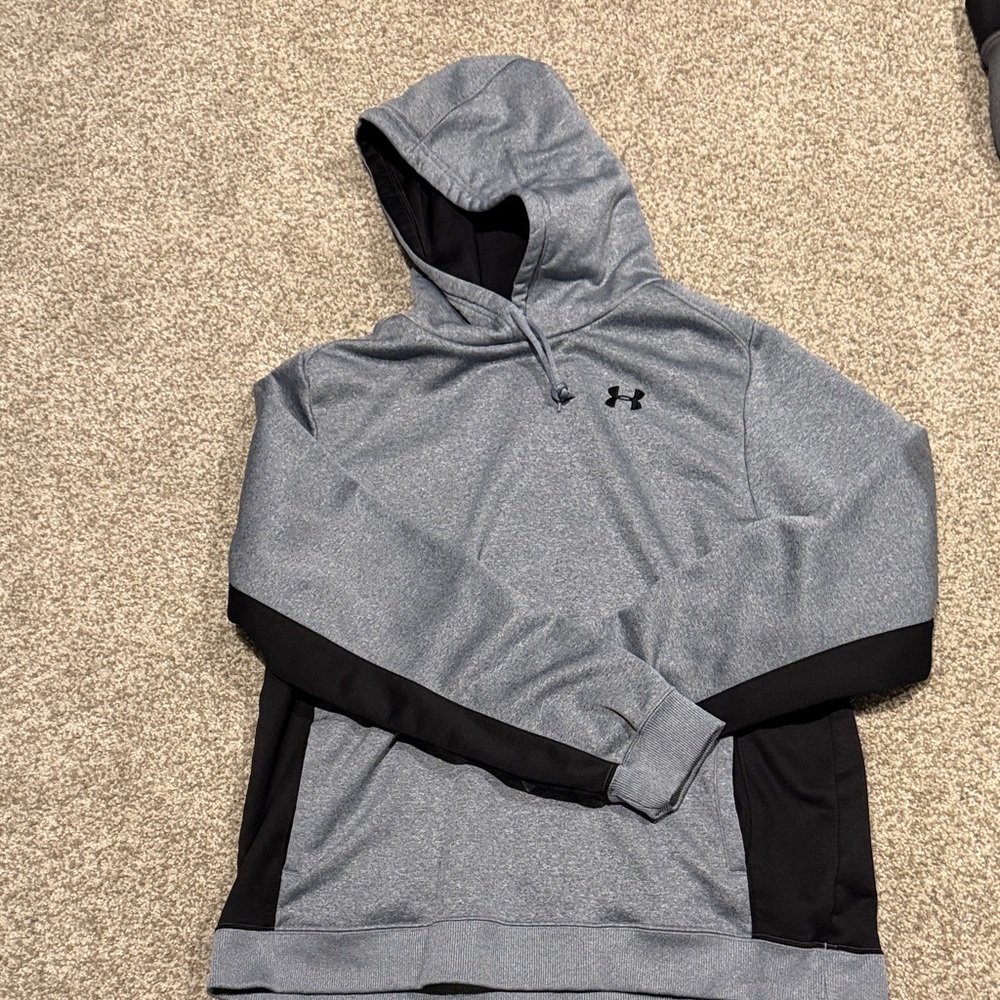 Under Armour Heather Gray and Black Pullover
